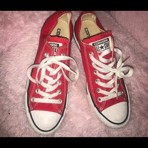 7.5 Red Converse All Star